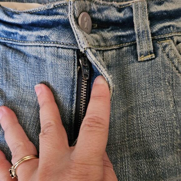 Pilcro and the Letterpress Script Flared Jeans - Picture 3 of 9